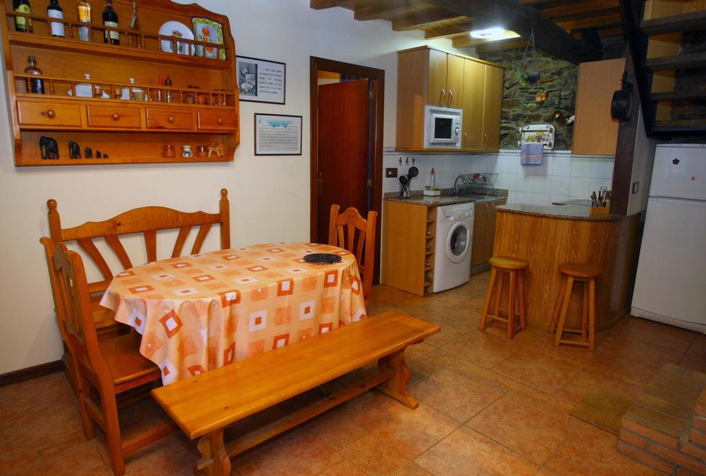 Casa De Abril 1 Guest House San Cristobal de Valdueza Exterior photo